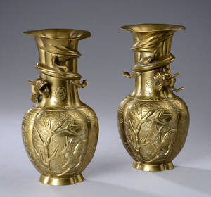 Et par kinesiske vaser af messing, 1900-tallet. 2