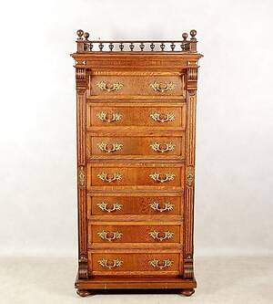 BYRÅ, 7-lådig, nyrenässans, 1800-tal.