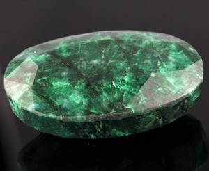 Uindfattet smaragd ca. 617.47 ct.