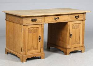Kasseskrivebord, egetræ