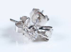 Brillant ørestikker udført i 14 kt hvidguld, 0.25 ct 2