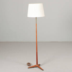 GOLVLAMPA, teak, mässing, 1900-talets mitt
