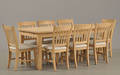 Langbord med 2 tillægsplader og 8 stole af egetræ