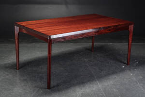 Henning Kjærnulf. Spisebord af palisander