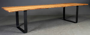 Langbord  plankebord, massivt egetræ, L. 318 cm. 