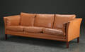 Mogens Hansen. Tre-pers. sofa, cognacfarvet læder 