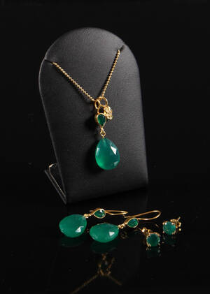 Smykkesæt af forgyldt sterlingsølv med grøn onyx 6 Denne vare er sat til omsalg under nyt varenummer 4332520