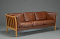 Dansk Møbelproducent. Trepersoners sofa