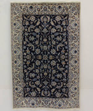 Matta, Nain med silkesinslag, Persien, 195x127 s.k 9La