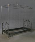 Himmelbett, schwarz lackiertes Metallgestell