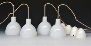 Louis Poulsen. Fire Toldbod pendler af hvid opaline glas, samt fire baldakiner8