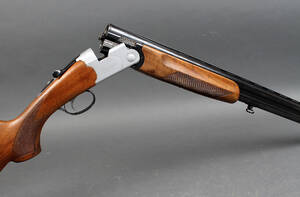 Jagtgevær Beretta Model S685 over-og-under kaliber 12-70 med ejektor, singletrigger og løbsvælger