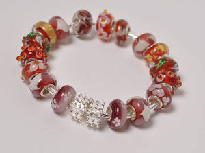 Charlotte Borgen, armbånd af sterling sølv med beads, 18 cm.
