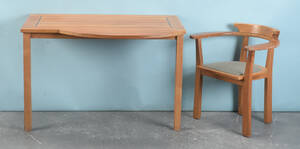 Trip Trap. Skrivebord samt armstol af teak 2