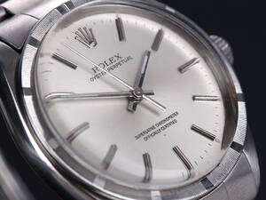 Rolex Oyster Perpetual. Vintage herreur i stål med sølvfarvet skive, ca. 1968 Denne vare er sat til omsalg under nyt varenummer 4563846