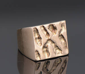 Kraftig ring af 14 kt. guld Denne vare er sat til omsalg under nyt varenummer 4710721