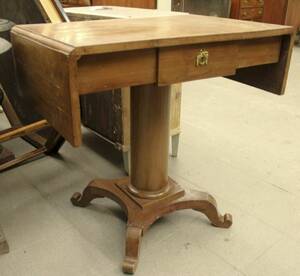 Salongsbord, Karl Johan