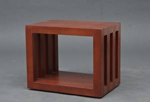 Sidebord i massiv kirsebær.