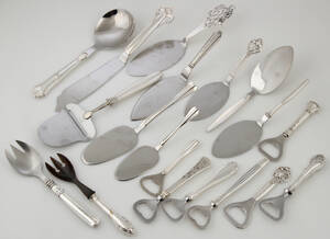 Cohr, Horsens Sølvvarefabrik m.fl. En samling serveringsdele med skafter af sølv og sterlingsølv 19