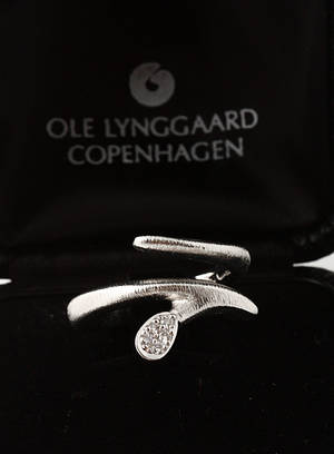 Ole Lyngaard Kvist brillantring af 18 kt. hvidguld