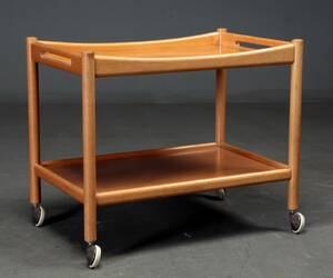Hans J. Wegner. Serveringsvogn rullebord af egetræ