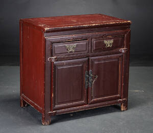 Kinesisk skab 1900-tallet