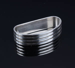 Sigvard Bernadotte for Georg Jensen. Bernadotte servietring af sterlingsølv  