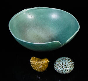 Skål samt 2 stycken figuriner, porslin 3 Denna vara har satts till omförsäljning under nytt varunummer4131902