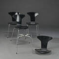 Arne Jacobsen Et sæt på fire Munkegaardsstole, model 3105 Myggen. 4
