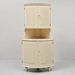 Hörnskåp, sengstaviansk stil