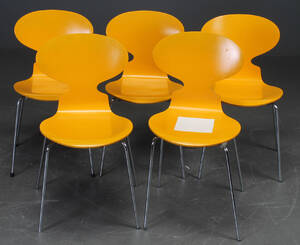 Arne Jacobsen. Spisestole Myren, model 3101 5