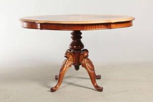 Sofabord af nøddetræ