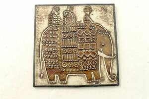 Väggrelief, Lisa Larson f