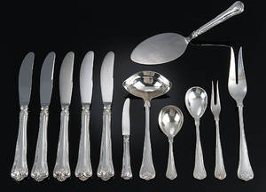 Carl M. Cohr. Herregård knive og serveringsdele af sølv 12