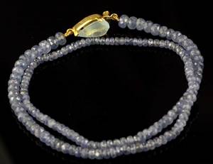 Safir og topas collier.