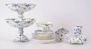 SERVISDELAR, 14 delar, Musselmalet, Royal Copenhagen.
