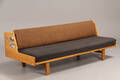 Hans J. Wegner. Daybed  briks med stel af egetræ.