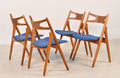Hans J. Wegner 1914-2007. Sæt på fire savbukkestole i eg, model CH-29. 4