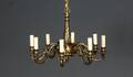 Lysekrone af messing, medio 1900-tallet