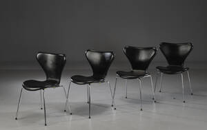Arne Jacobsen. Fire stole model 3107 Syveren, sort læder 4