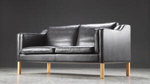 To-pers. sofa, læder, dansk møbelproducent