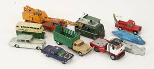 Leksaksbilar 10st, bl.a. Dinky Toys  Corgi