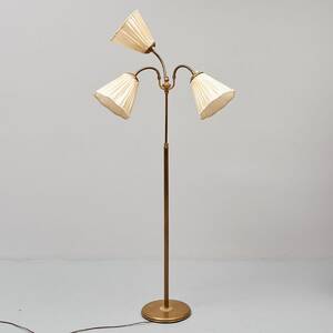 Golvlampa, 3-armad