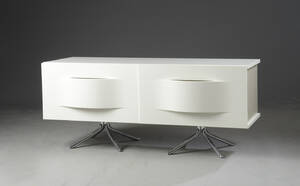 BoConcept. TV-bord skænk, hvidlakeret.