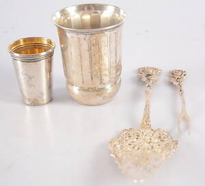 SILVERFÖREMÅL, 4 delar, silver.