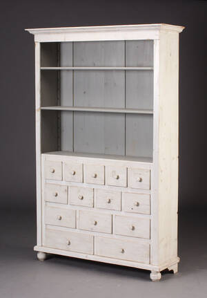 Reol, hvidlakeret fyrretræ