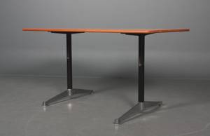 Rektangulært bord med Charles Eames understel