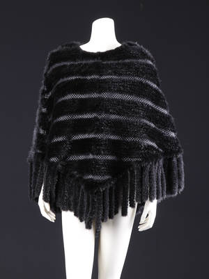 Poncho af strikket mink og skind - scanblack. Str. S