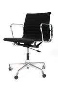 Charles Eames. Kontorstol, model EA 117