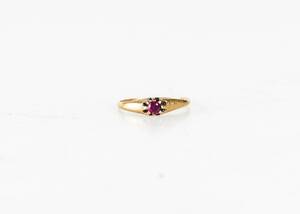 RING, 18 k guld med rosa sten